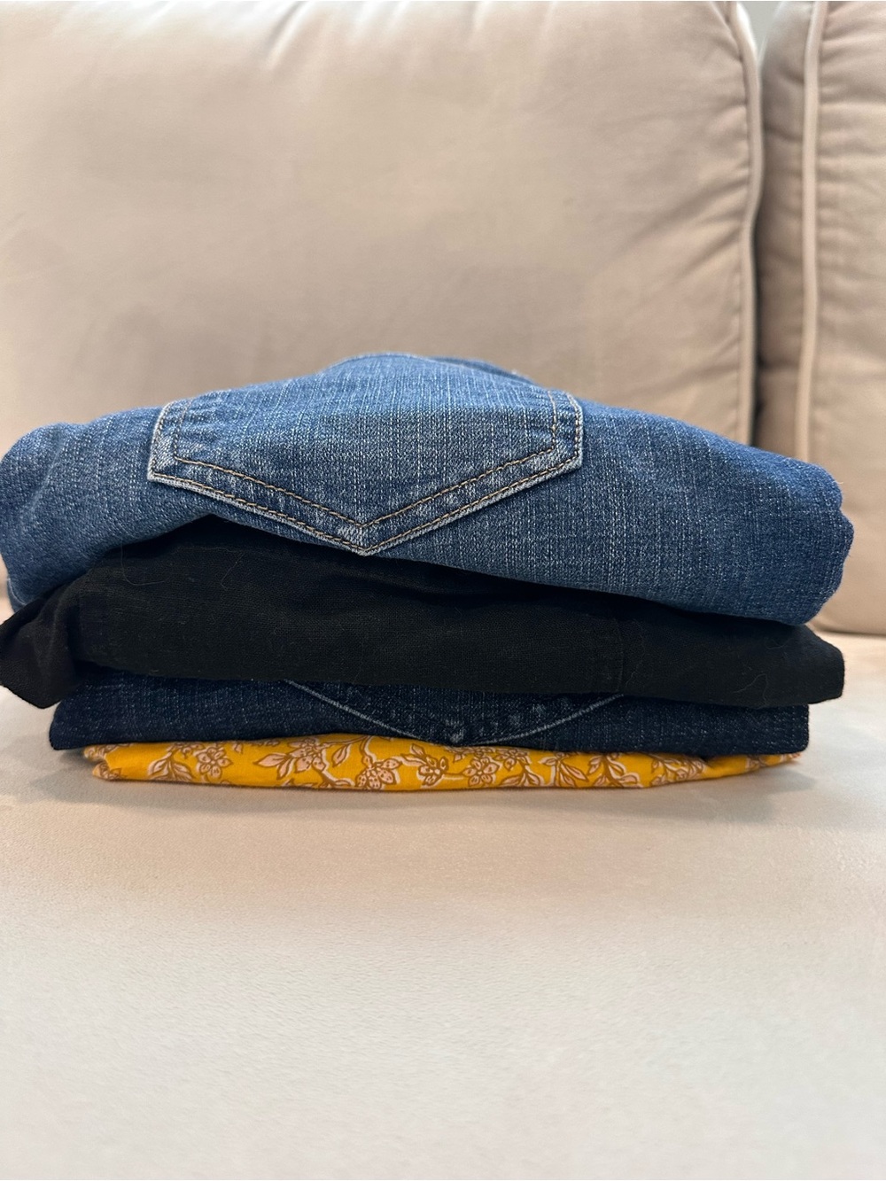 Maternity shorts bundle – four pairs – size medium